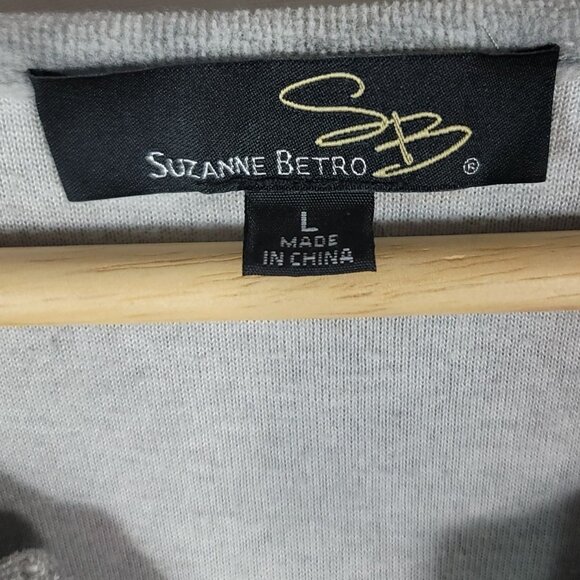 Suzanne Betro Womens Pullover Top Gray Large V Neck Soft Flare Hem Long Sleeve - Picture 6 of 6